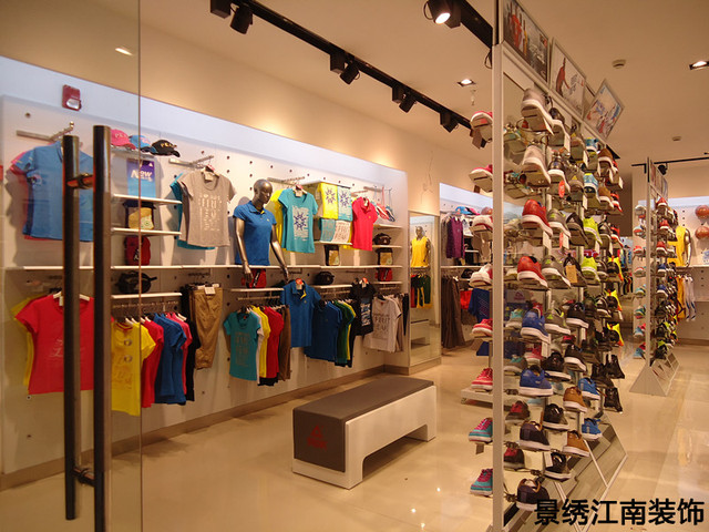 匹克体育专卖店实拍照1